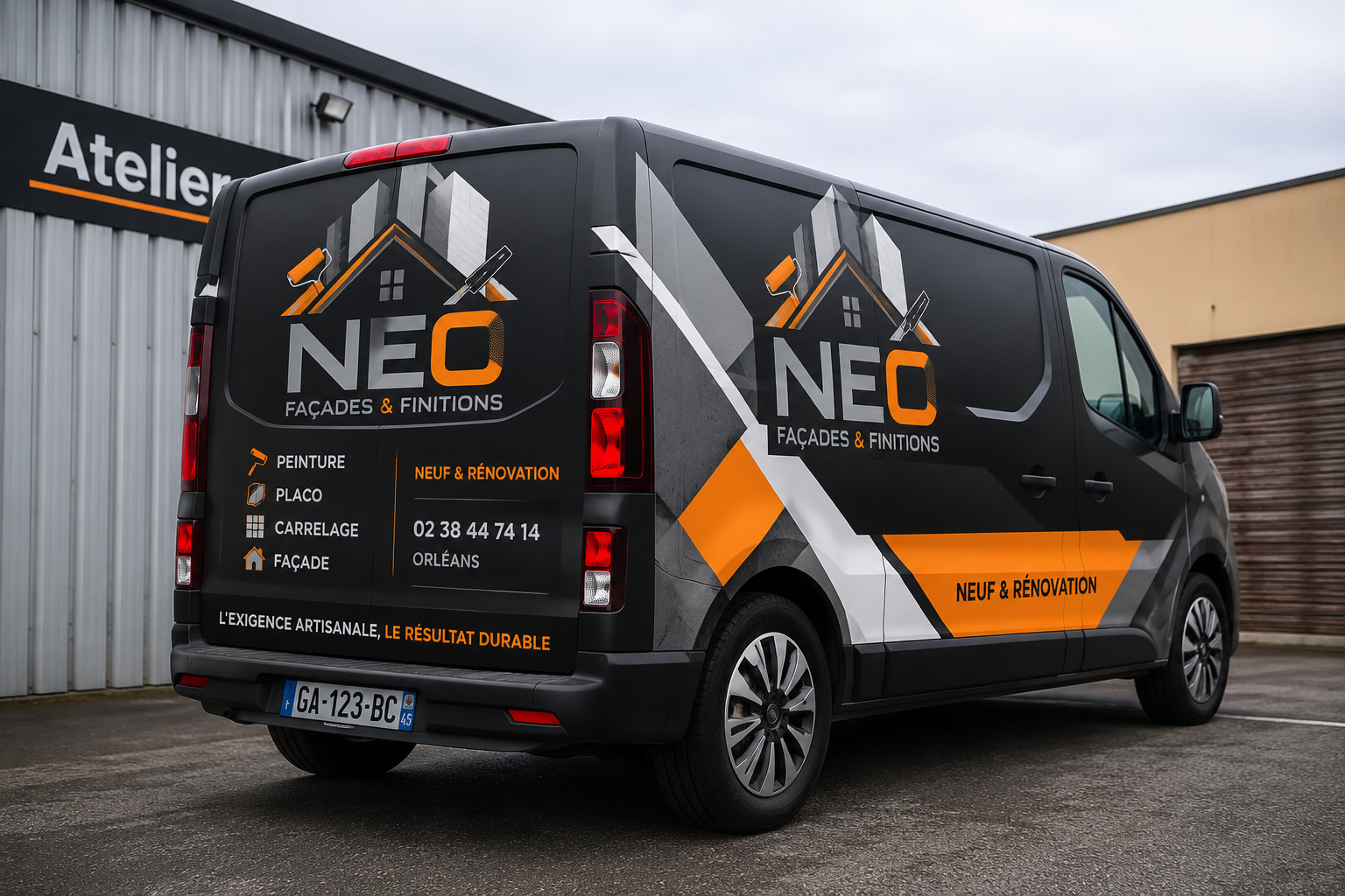 Camion Neo Façades & Finitions - Artisan ravalement, peinture, placo et carrelage à Orléans